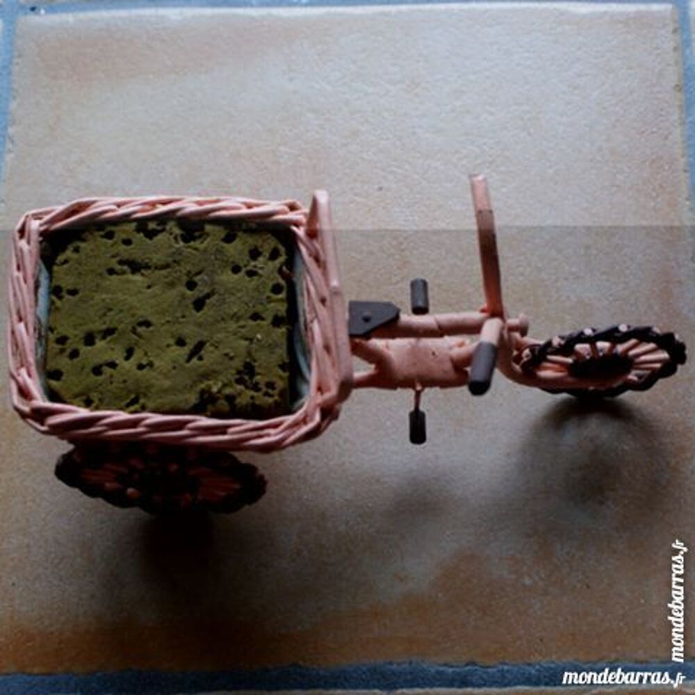 "Objet pour d&eacute;coration florale ""V&eacute;lo remorque"" bois" Décoration