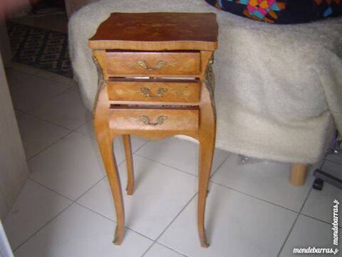 tables de chevet 60 Frjus (83)