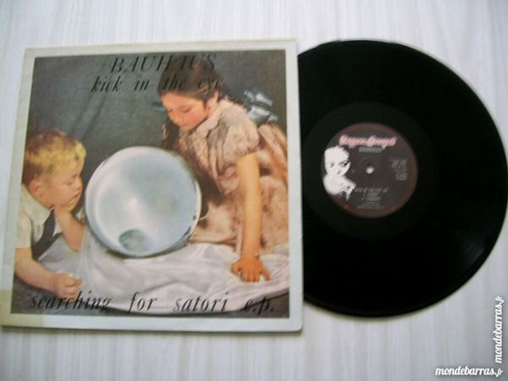 MAXI 45 TOURS BAUHAUS Kick in the eye CD et vinyles