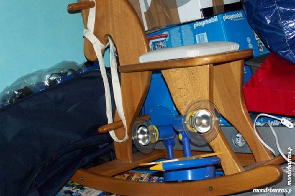 cheval &agrave; bascule en bois - COMME NEUF ! Jeux / jouets