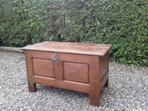 coffre en chene 280 Issoudun (36)