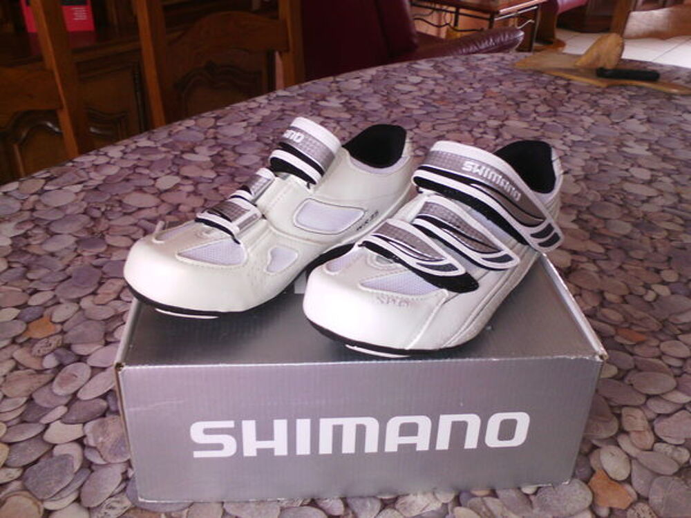 chaussure v&eacute;lo route Sports