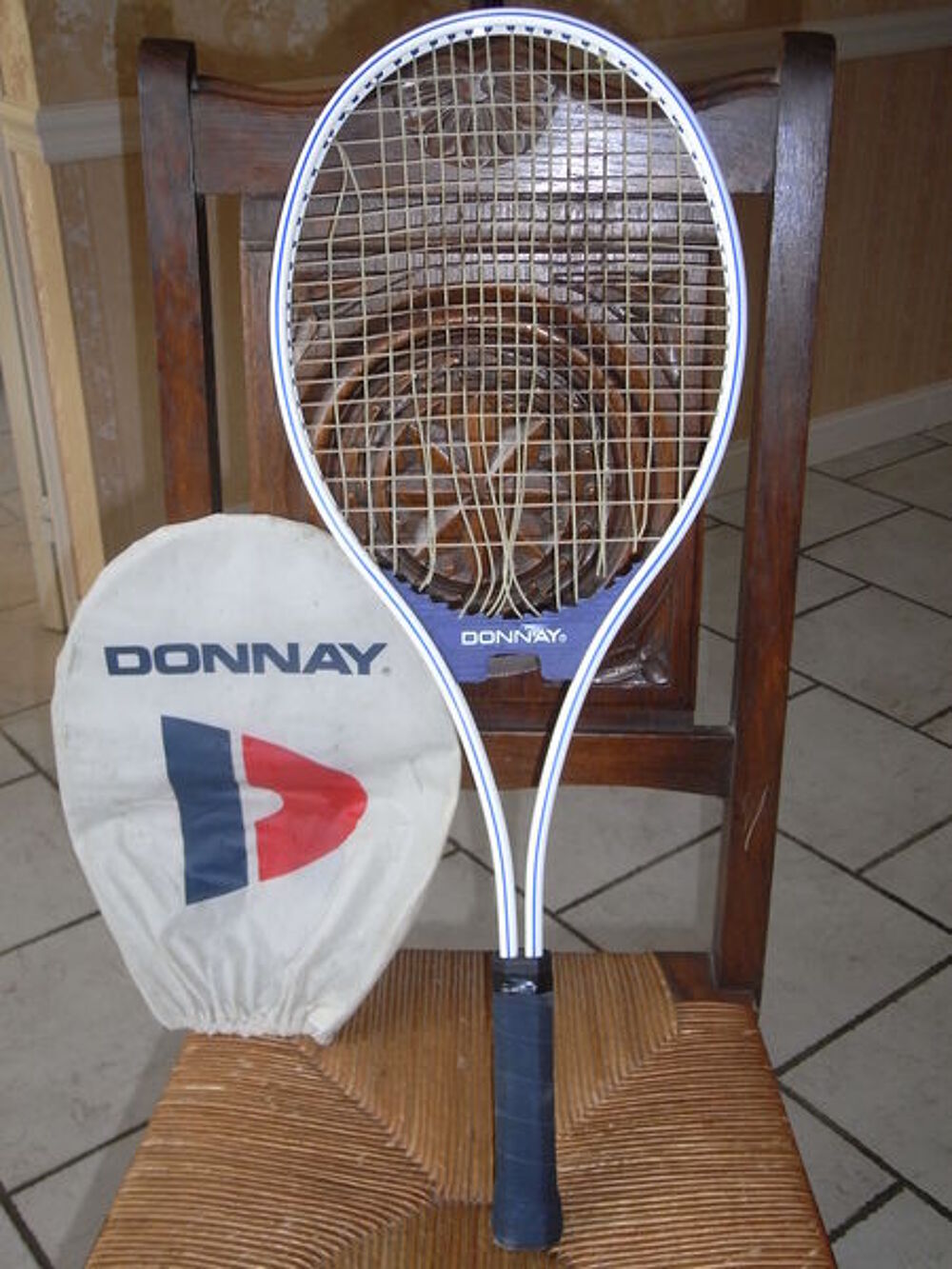 raquette de tennis donnay junior et son etui Sports