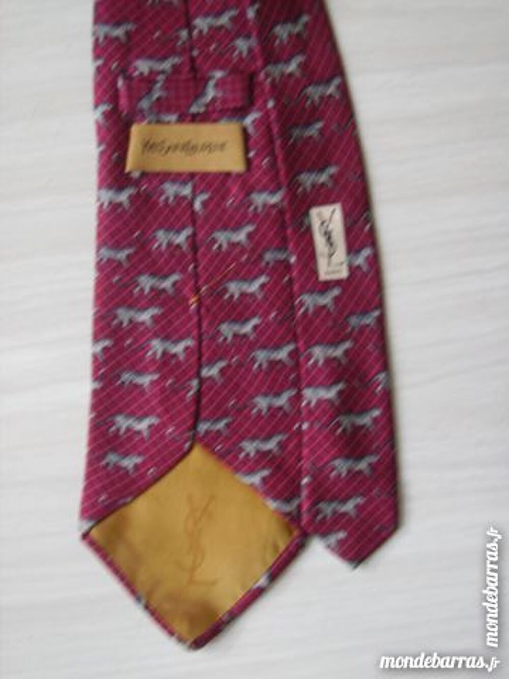 CRAVATE en soie YVES SAINT LAURENT Bordeaux Bijoux et montres