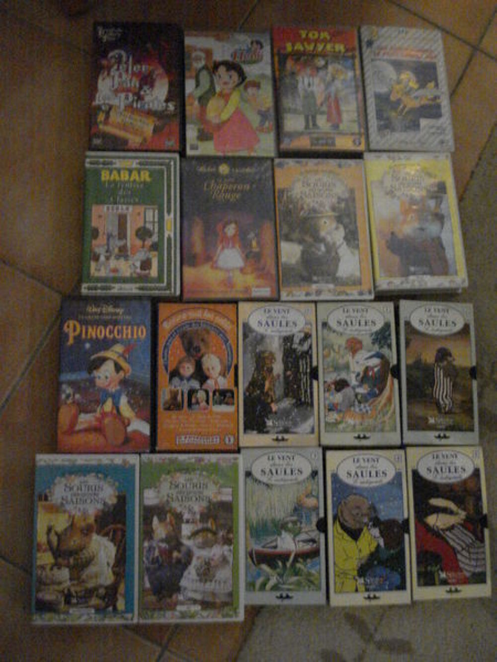 Lot de 18 cassettes K7 VHS jeunesse enfant vid&eacute;o Photos/Video/TV