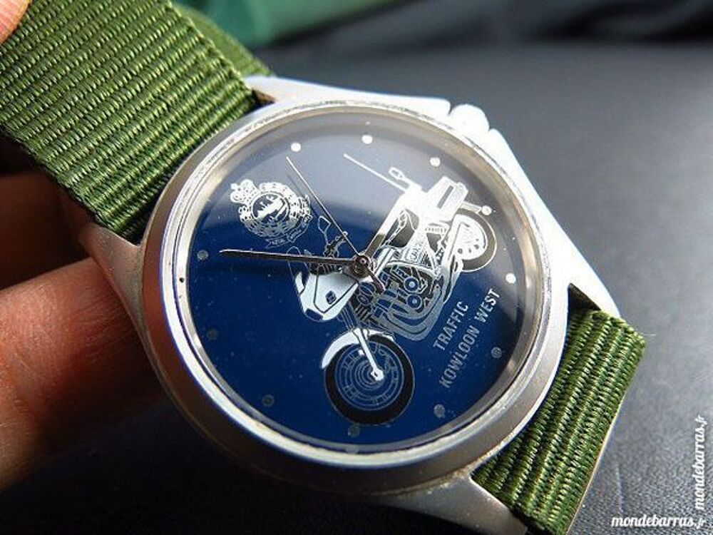 TRAFFIC KOWLOON ROYAL POLICE montre DIV0345 Bijoux et montres