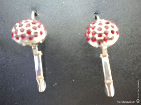 BOUCLES D'OREILLES 15 Dammarie-les-Lys (77)