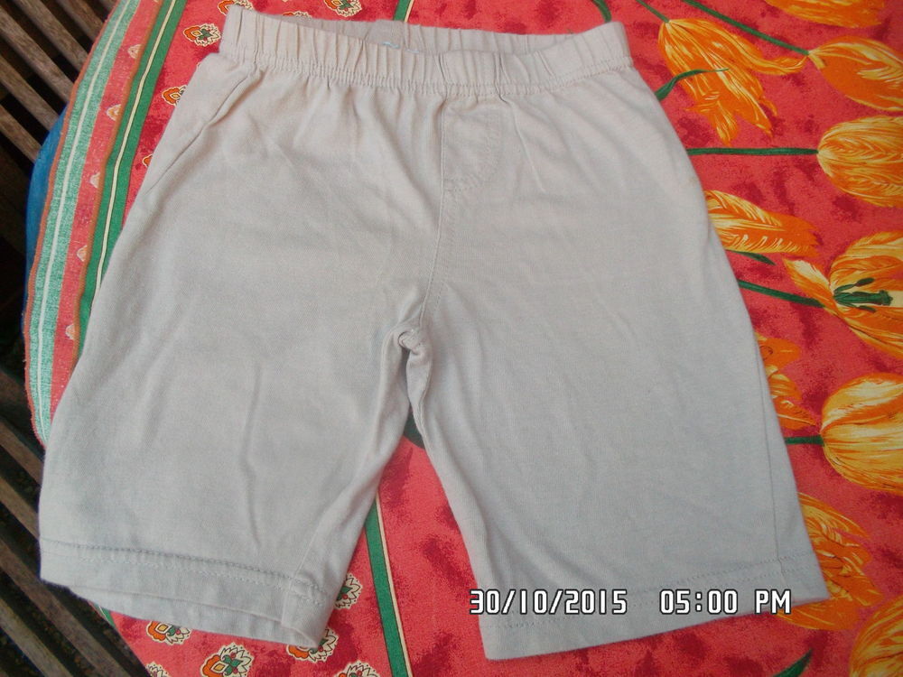 SHORT BEIGE*JUSTE 0.50 CTS*KIKI60230 Vêtements enfants