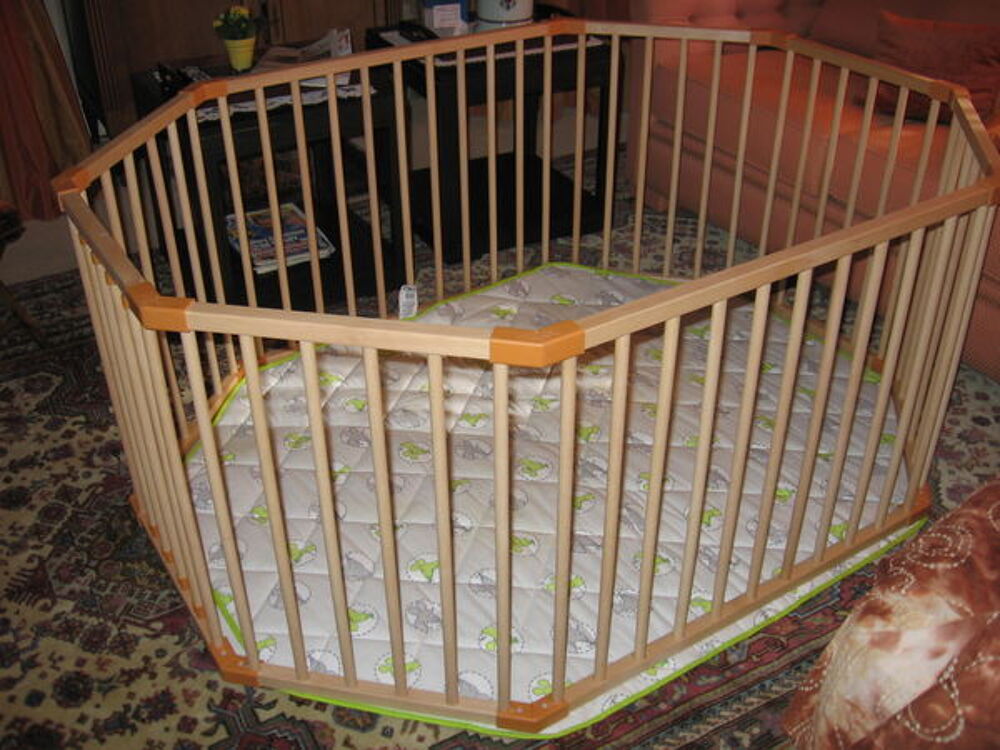 VENDS PARC BEBE EXCELLENT ETAT Mobilier enfants