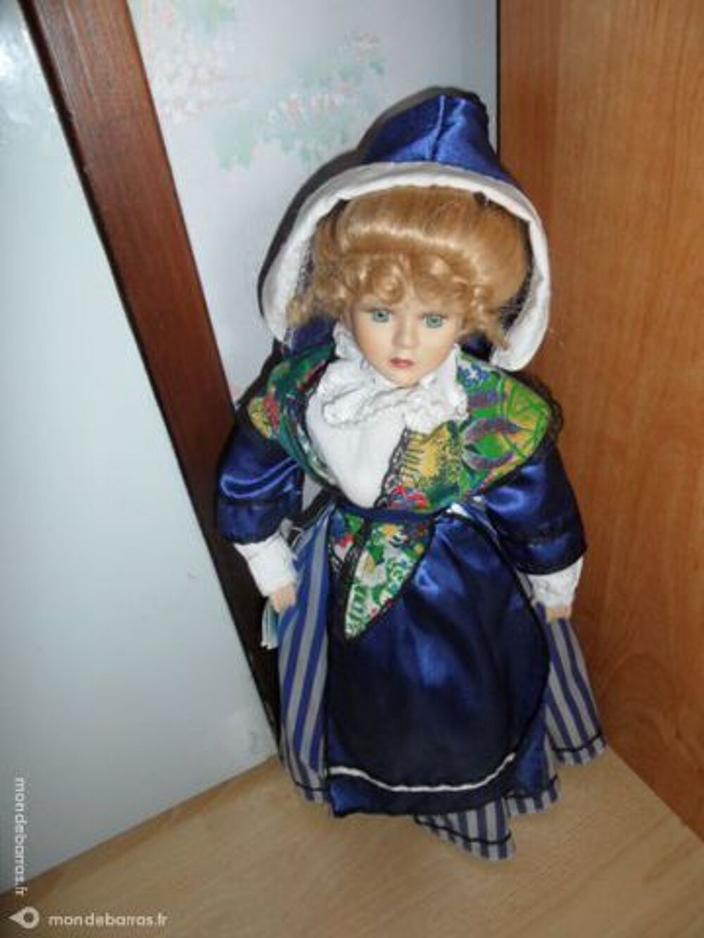 poup&eacute;e porcelaine 