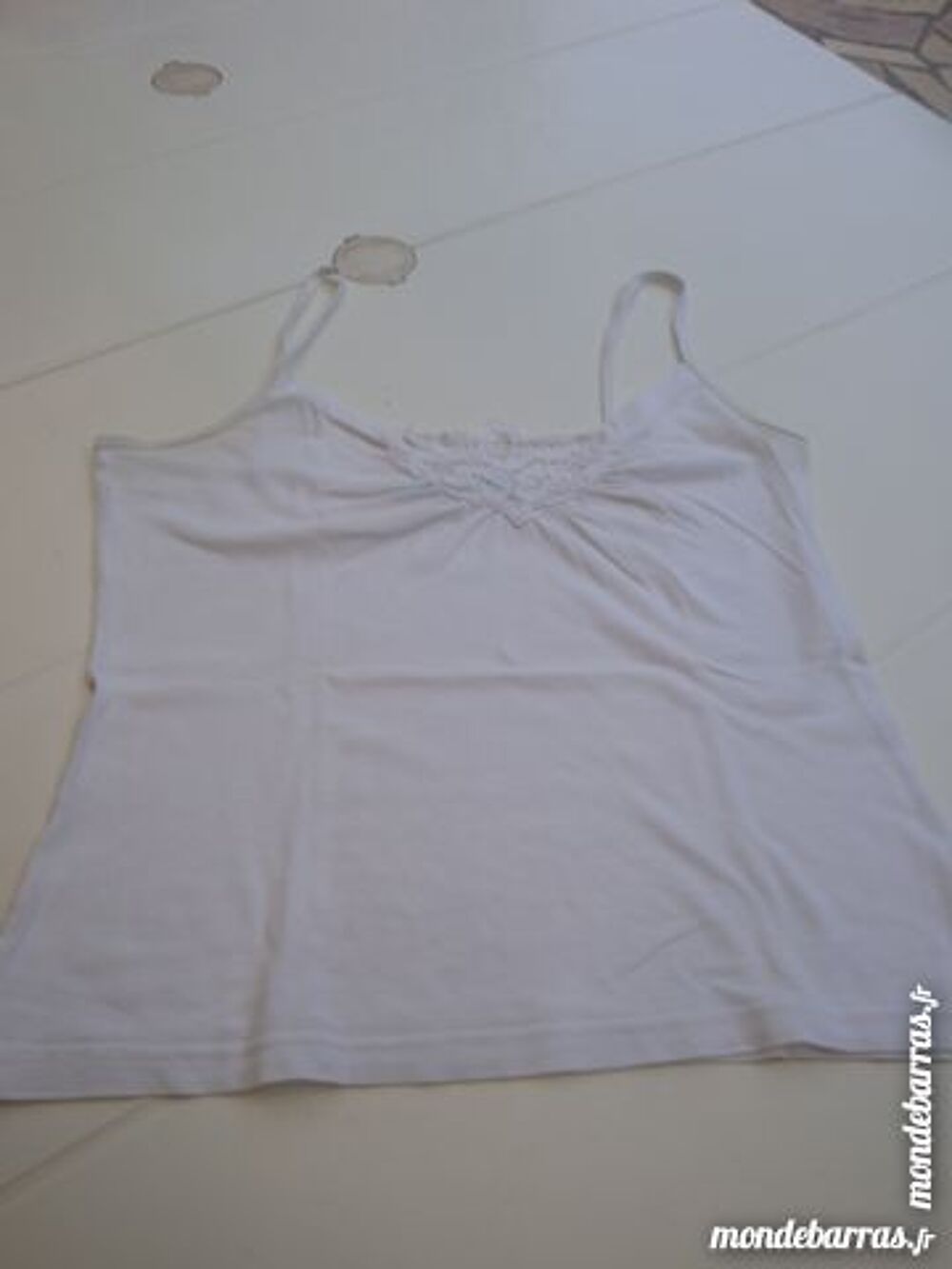 Haut blanc &agrave; bretelles Vêtements