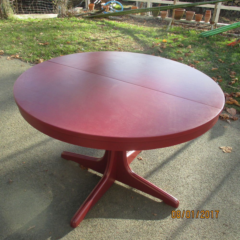 TABLE RONDE Meubles