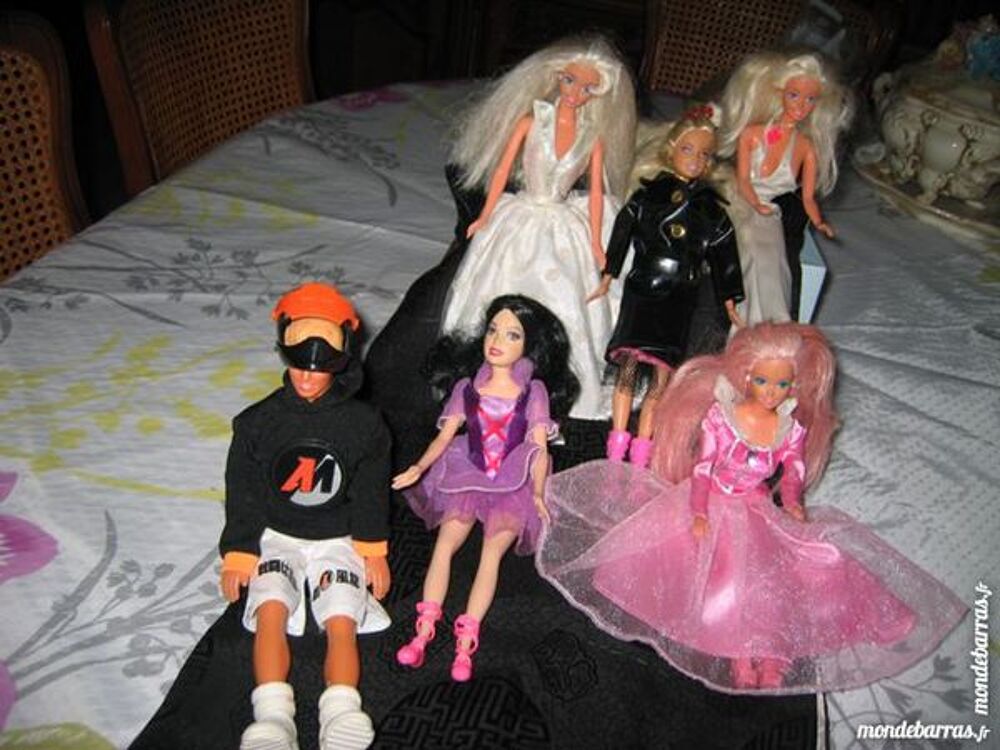 barbies poupees Jeux / jouets