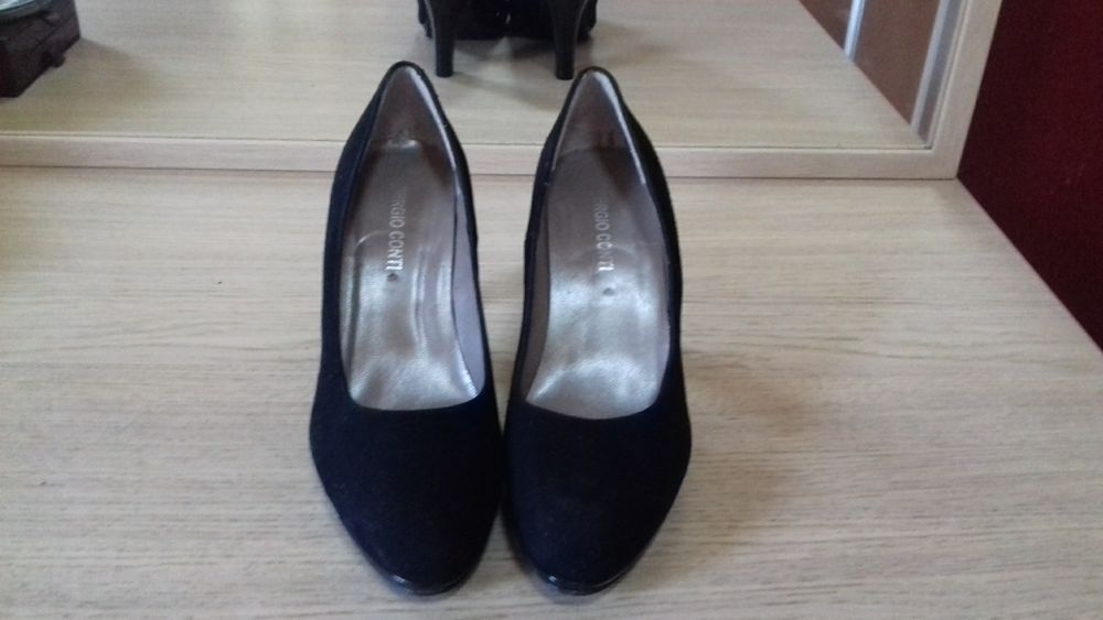 Escarpins Daim noir Femmes. Chaussures