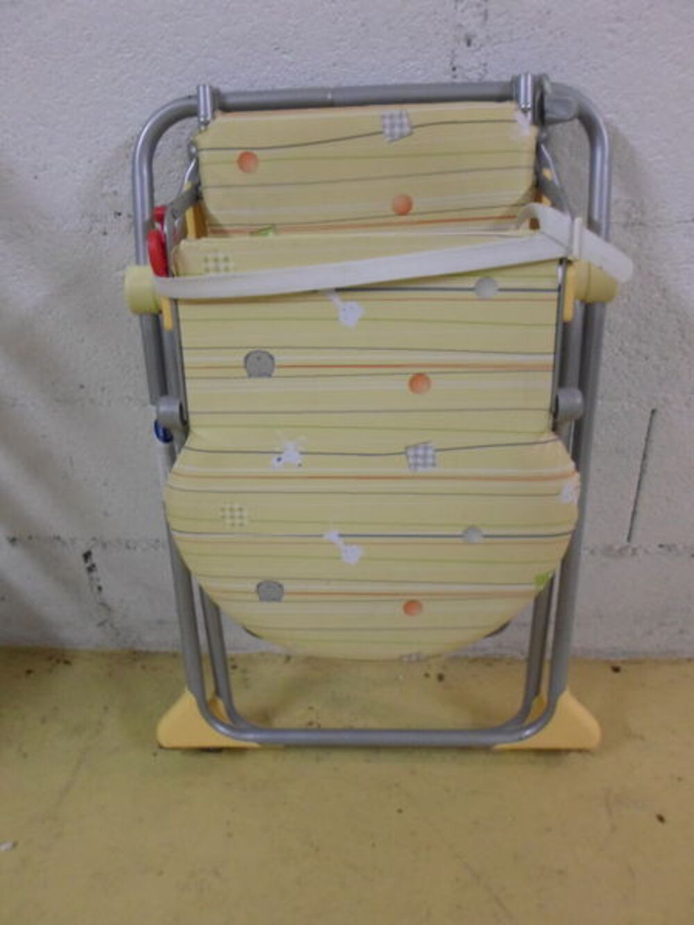 Chaise haute b&eacute;b&eacute; Puériculture