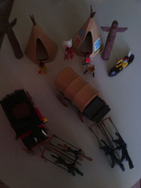 Indiens et diligences  Playmobil  30 Paris 15 (75)