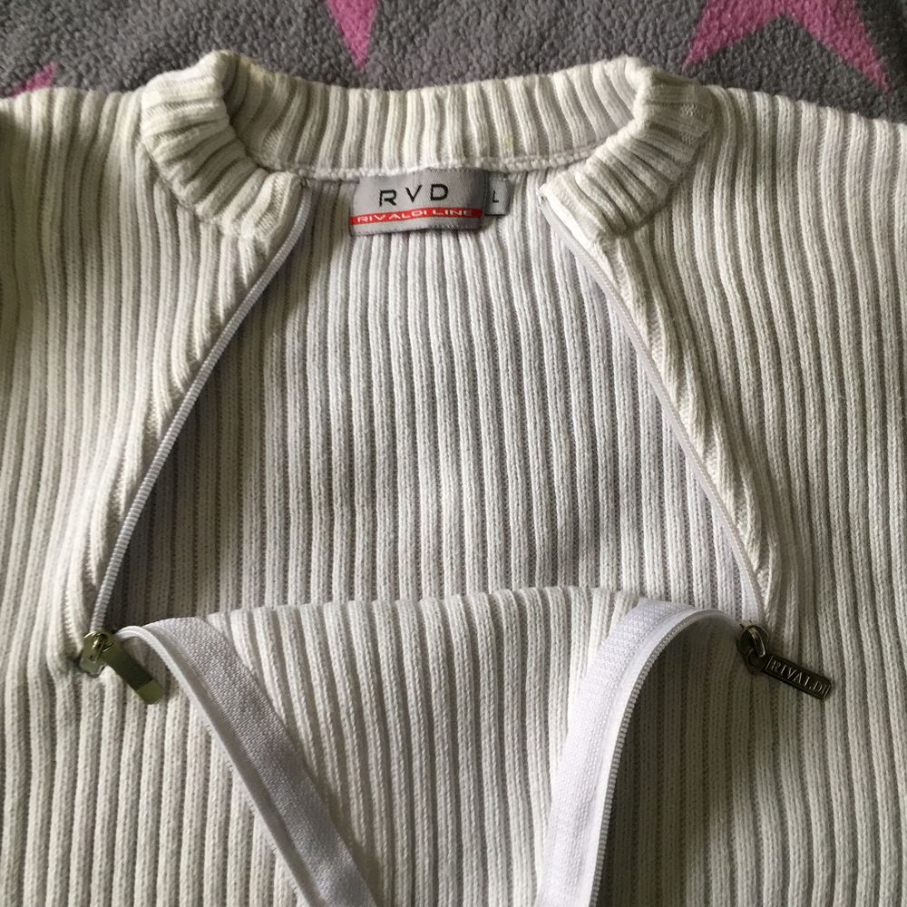 PULL COTELE BEIGE TRES CLAIR RIVALDI T. L Vêtements