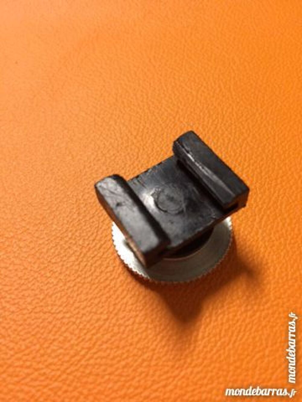 Grille porte flash avec vis male 1/4 pour fixation Photos/Video/TV