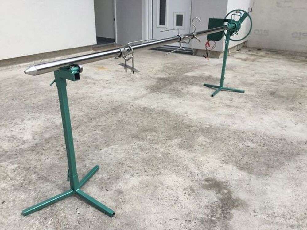 Tourne broche INOX cochon et /ou m&eacute;choui Jardin