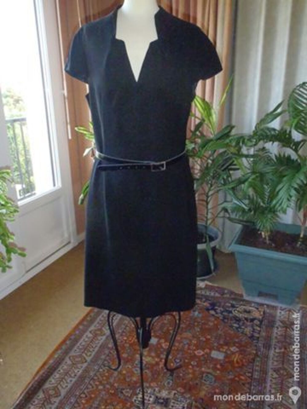 ROBE NOIRE Vêtements