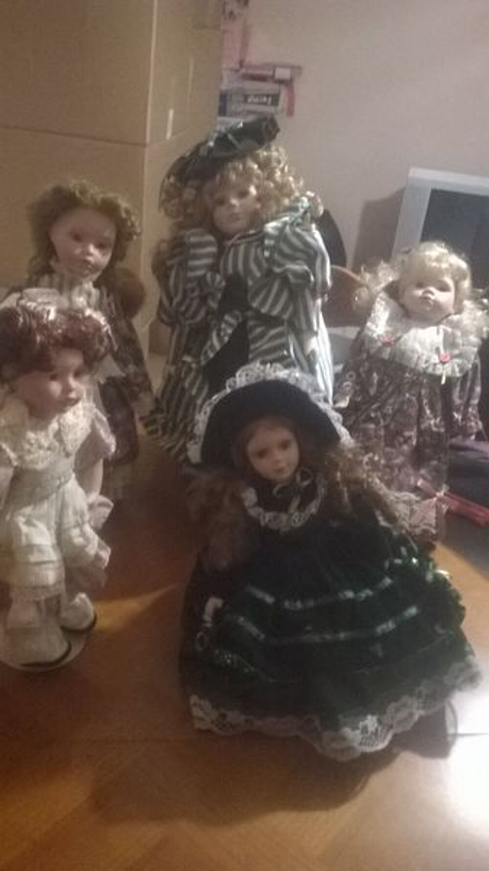 Poup&eacute;es de porcelaine 
