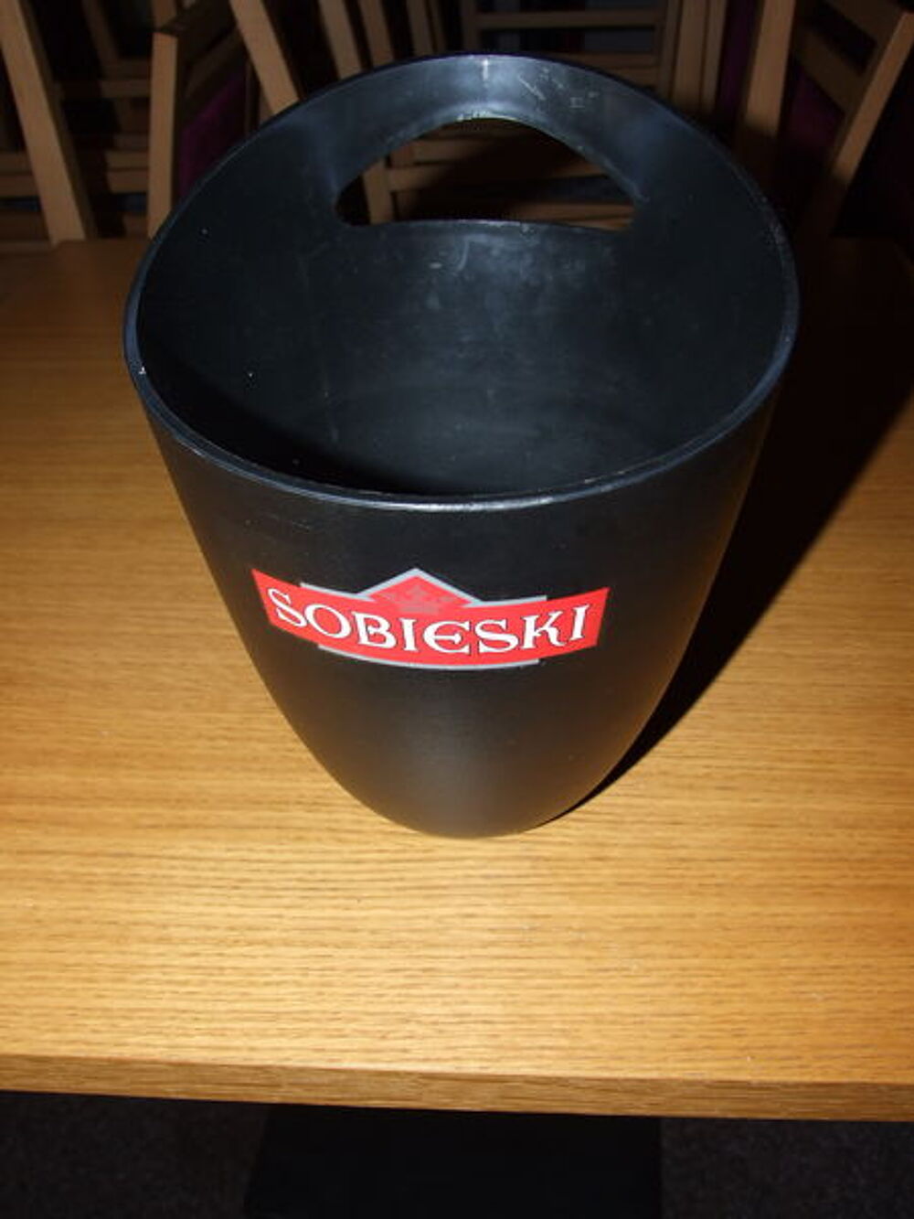 Seau &agrave; champagne Sobieski - 13 unit&eacute;s dispo Cuisine