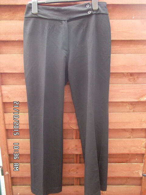 PANTALON NOIR T.5*JUSTE 3E*KIKI60230 3 Chambly (60)