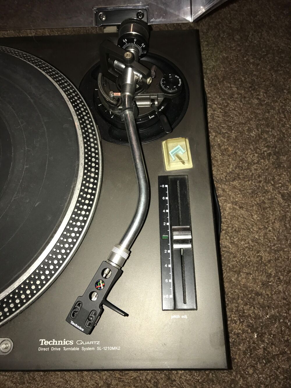 A vendre Platine Vinyle TECHNICS SL-1210 MK2- noire Audio et hifi