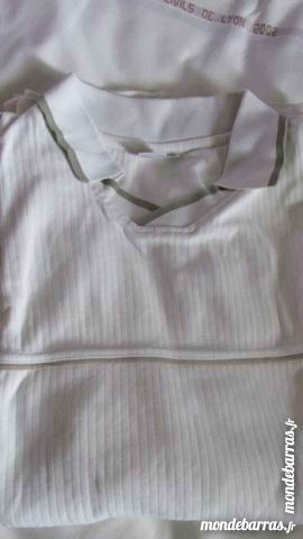 TEE SHIRT AVEC COL &laquo;COURIR&raquo; BEIGE Taille M Vêtements