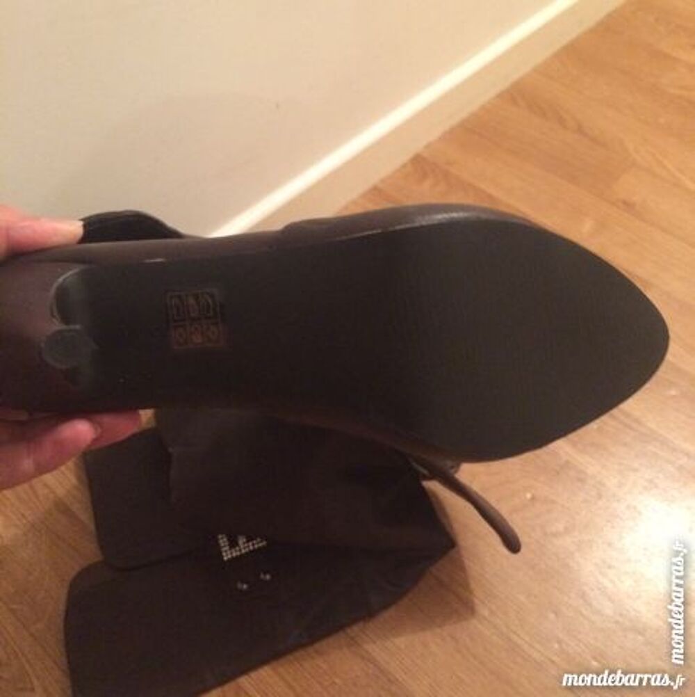 bottes cuissardes neuves Chaussures
