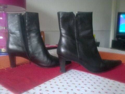 Bottines noires taille 38.5 femme 50 Saint-Germain-en-Laye (78)
