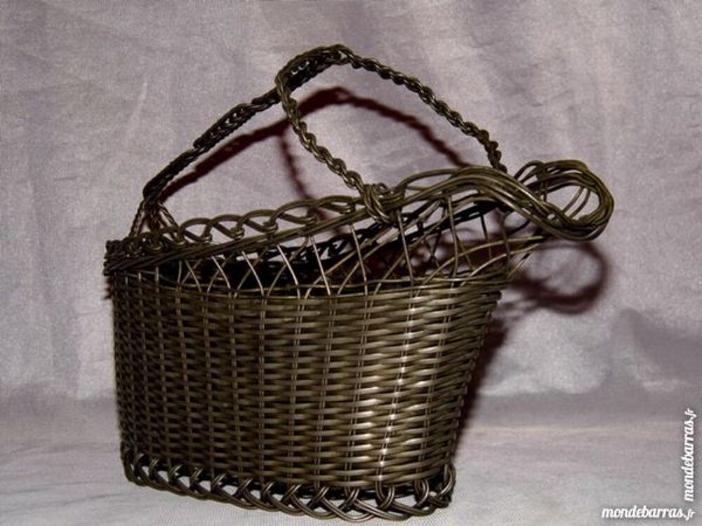 Porte bouteille fil m&eacute;tal tress&eacute; argent&eacute; vintage Cuisine