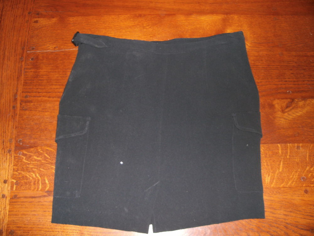 Jupe noire cr&ecirc;pe courte IKKS Vêtements