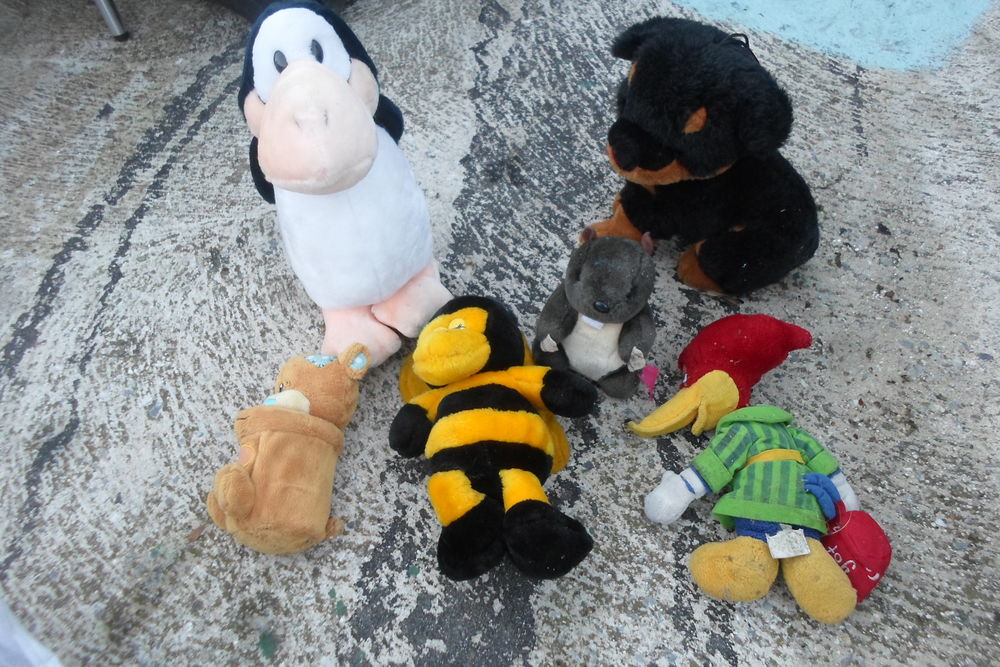 lot de peluches Jeux / jouets