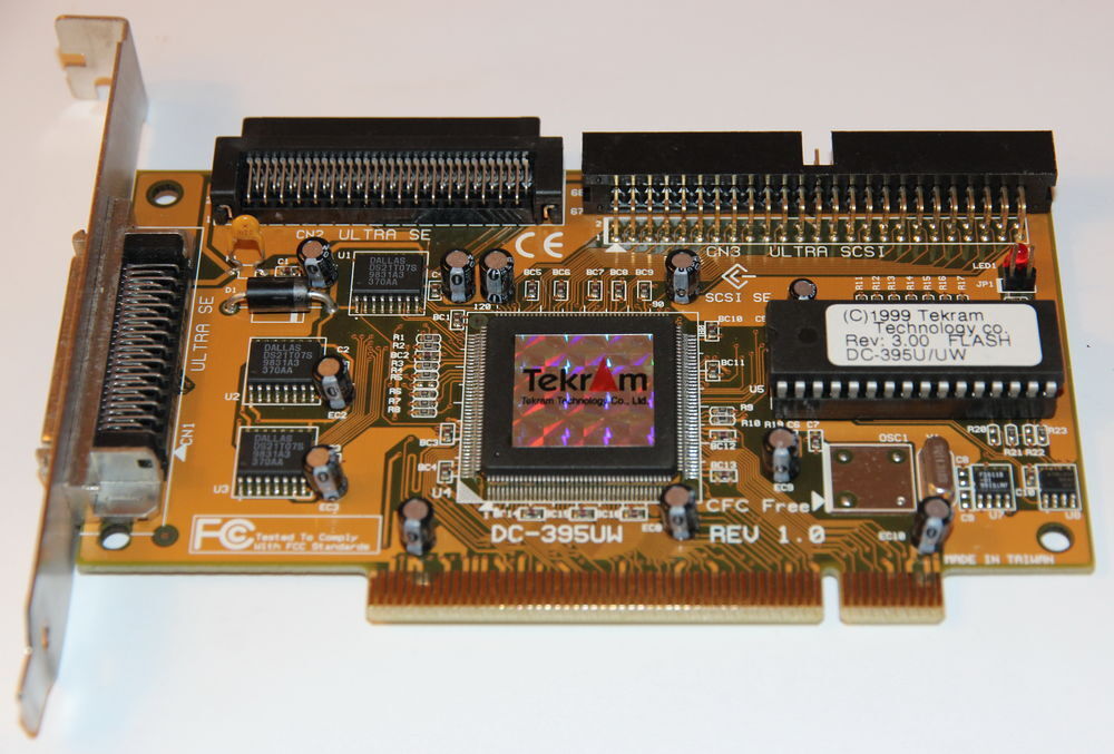 Carte controleur SCSI Tekram DC-395UW - PCI Ultra Wide SCSI Matériel informatique