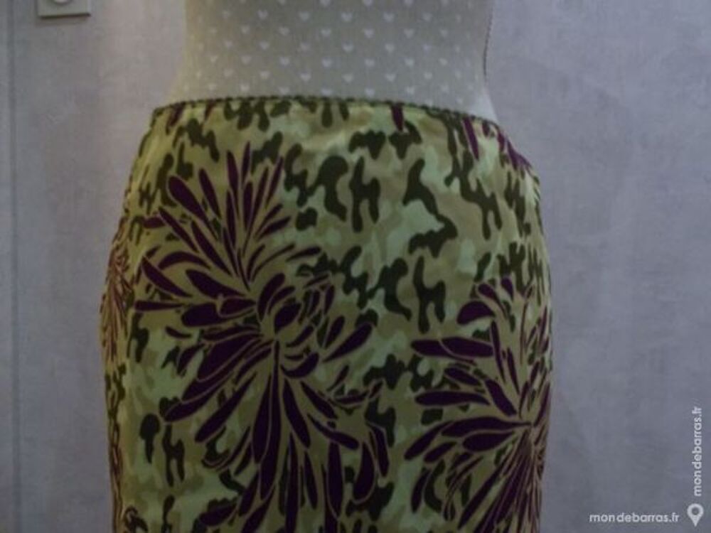 JUPE ALAIN MANOUKIAN T. 40 Vêtements