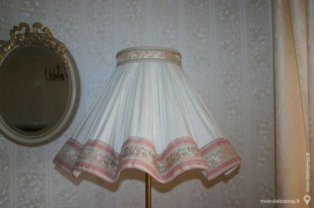Lampadaire pied en bronze avec abat-jour Décoration