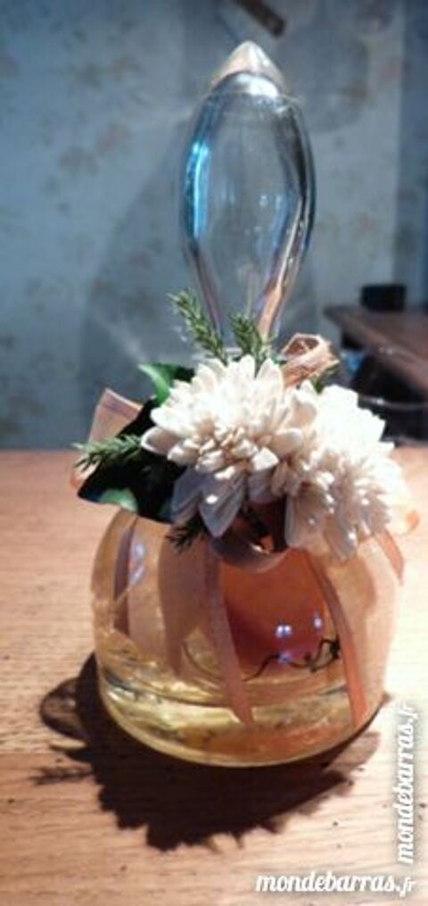 Flacon verre D�coratif BRULE-PARFUM NEUF 6 �cuisses (71)