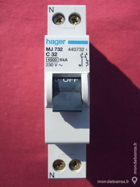 Rf MJ732 OU MJN732 DISJONCTEUR HAGER 1P+N 32A C 20 Tergnier (02)