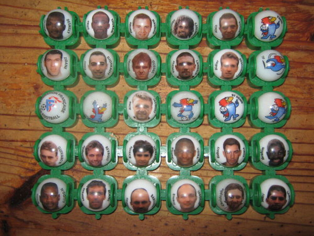 22 joueurs equipe de france foot champion du monde 
