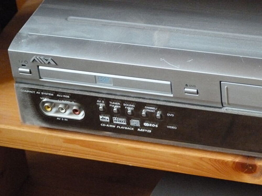 Home cin&eacute;ma - ampli tuner DVD vid&eacute;o Prologic II Audio et hifi