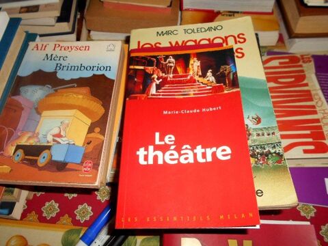 Le Th�atre les essentiels Milan Marie-Claude Hubert 2 Monflanquin (47)