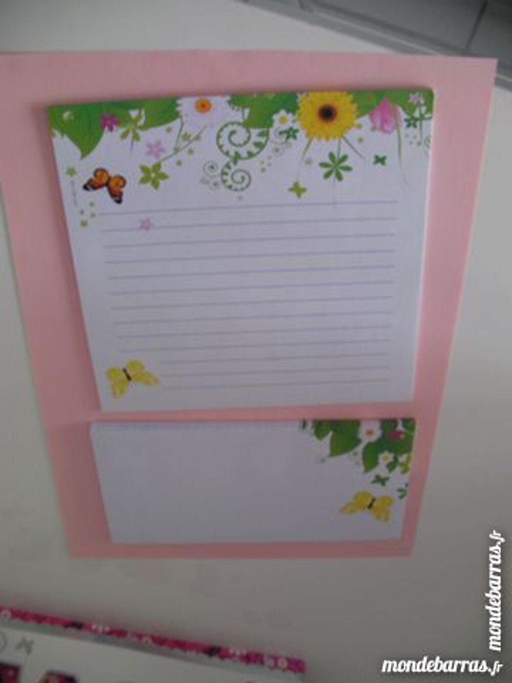 ENSEMBLE COURRIER Papier+enveloppes imprim&eacute; fleurs Livres et BD