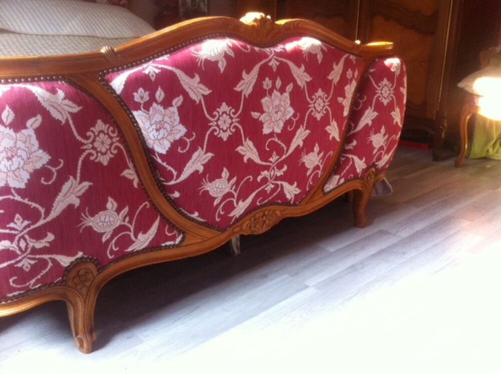 magnifique lit Louis XV et fauteuil Meubles