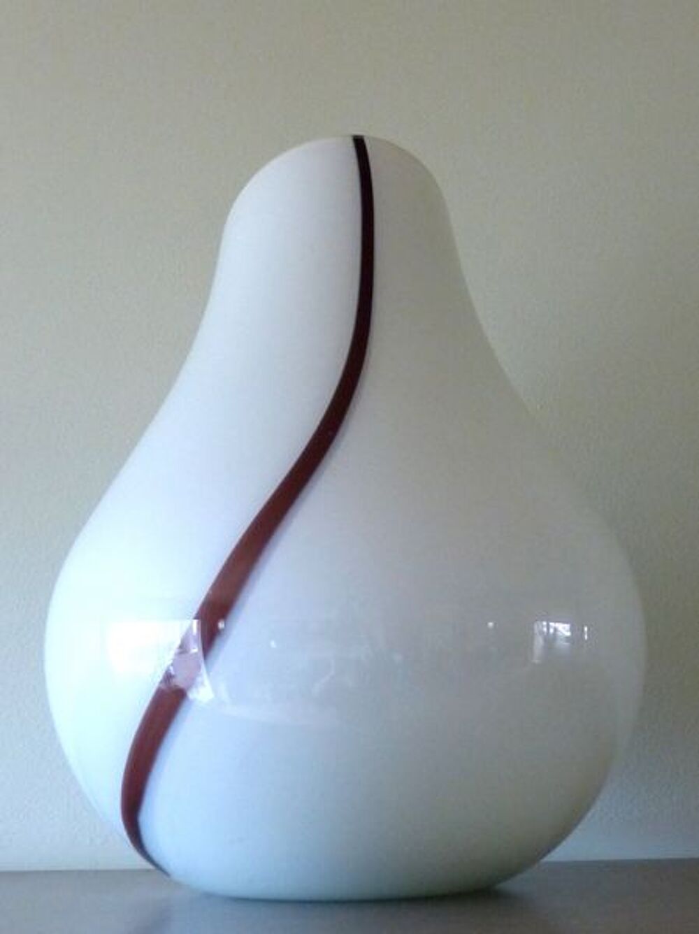 Lampe &agrave; poser en p&acirc;te de verre Opale ARRETA Décoration
