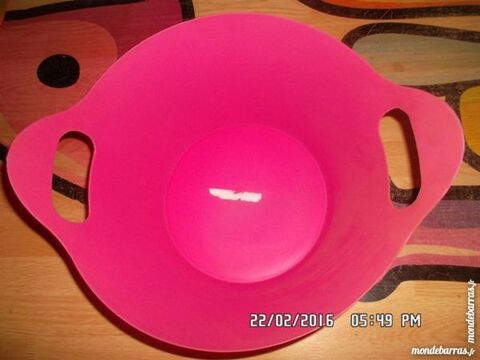 panire rose en pvci60230 2 Chambly (60)