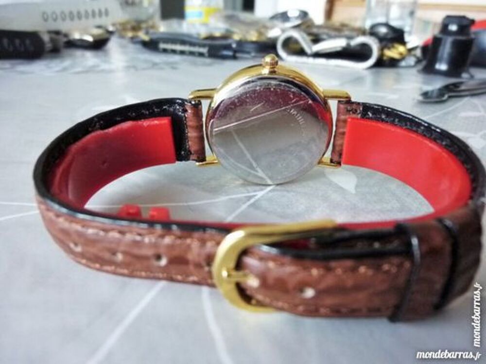 Luc Desroches montre Dame cadran nacr&eacute; LUD0012 Bijoux et montres