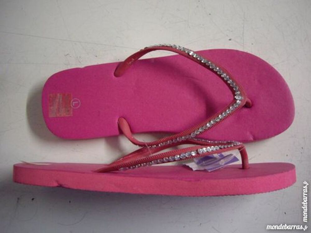 Tongs coloris Fuchsia perl&eacute; pt 41/42- neuves- &agrave; 2,50 € Chaussures