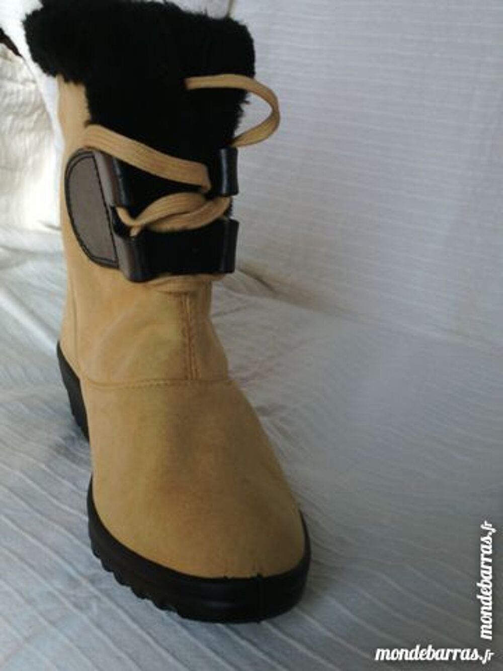 Bottines daim fourr&eacute;es pure laine vierge ROMIKA Chaussures