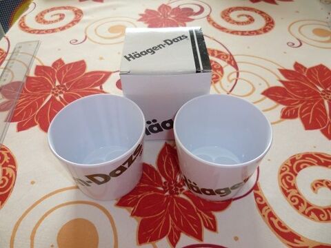 Pot glace Hagen-Dazs marques TV neuf mode cuisine 2 Fves (57)